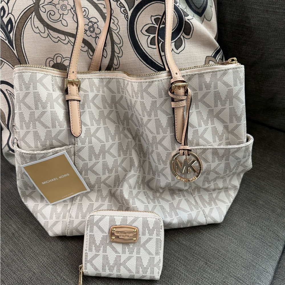 Michael Kors Cream and Gold Tote Bag with Wallet